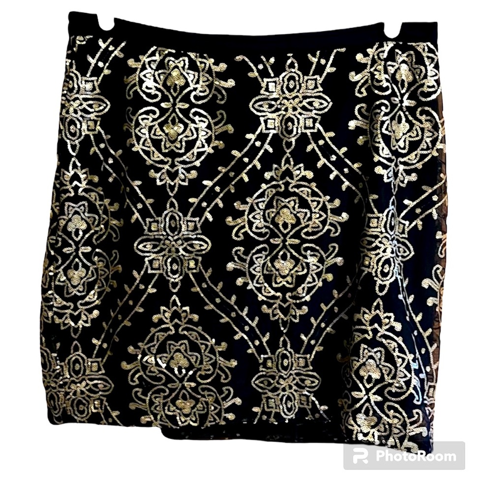 Monroe & Main Y2K gold sequin skirt mint condition